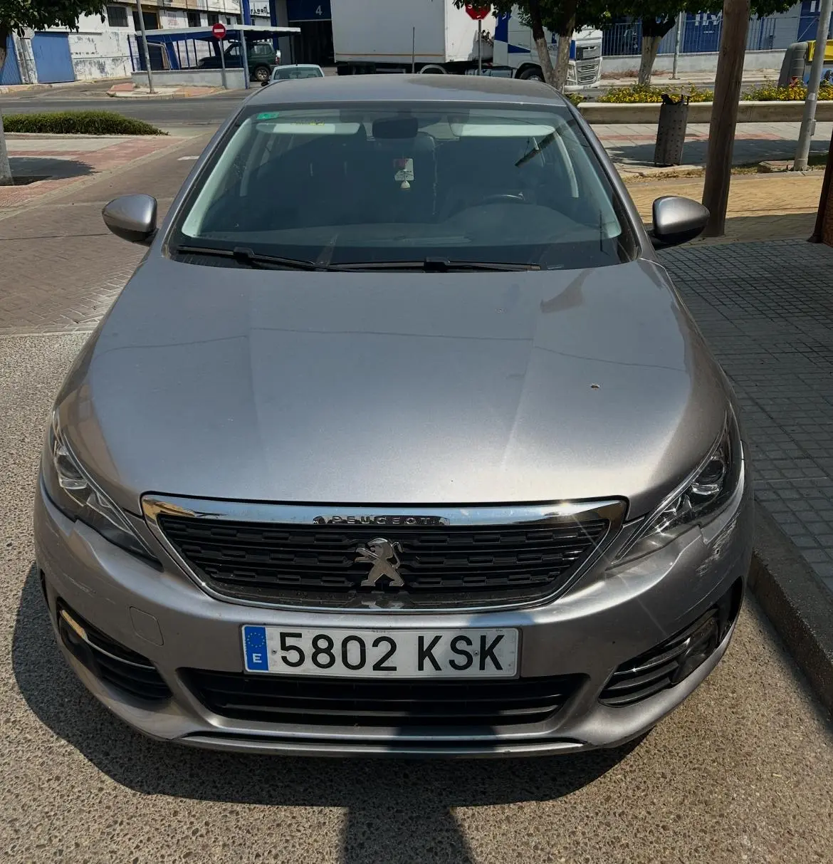 PEUGEOT 308 5P ACTIVE BLUEHDI en Málaga