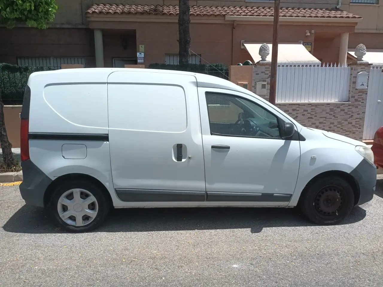 DACIA DOKKER en Málaga