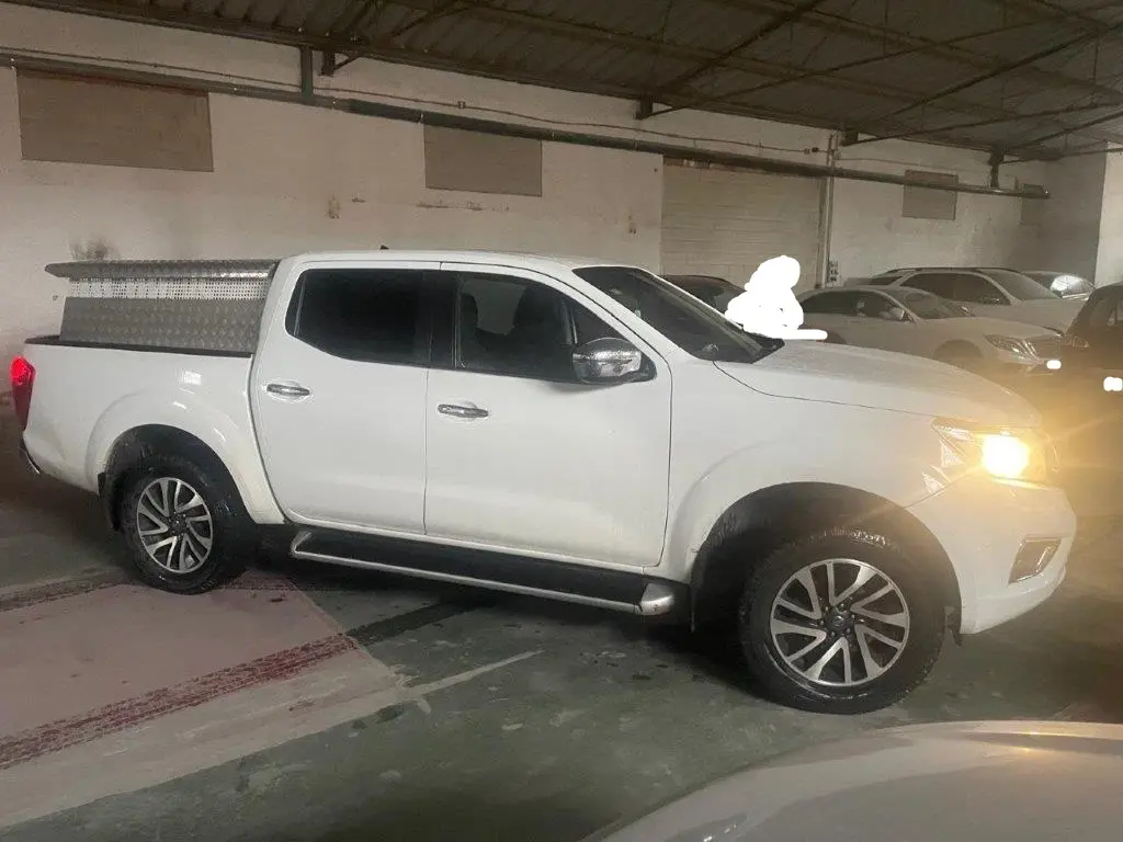NISSAN NISSAN NP300 NAVARA en Alicante