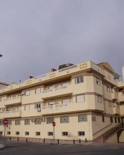 Vivienda en Churriana de la Vega