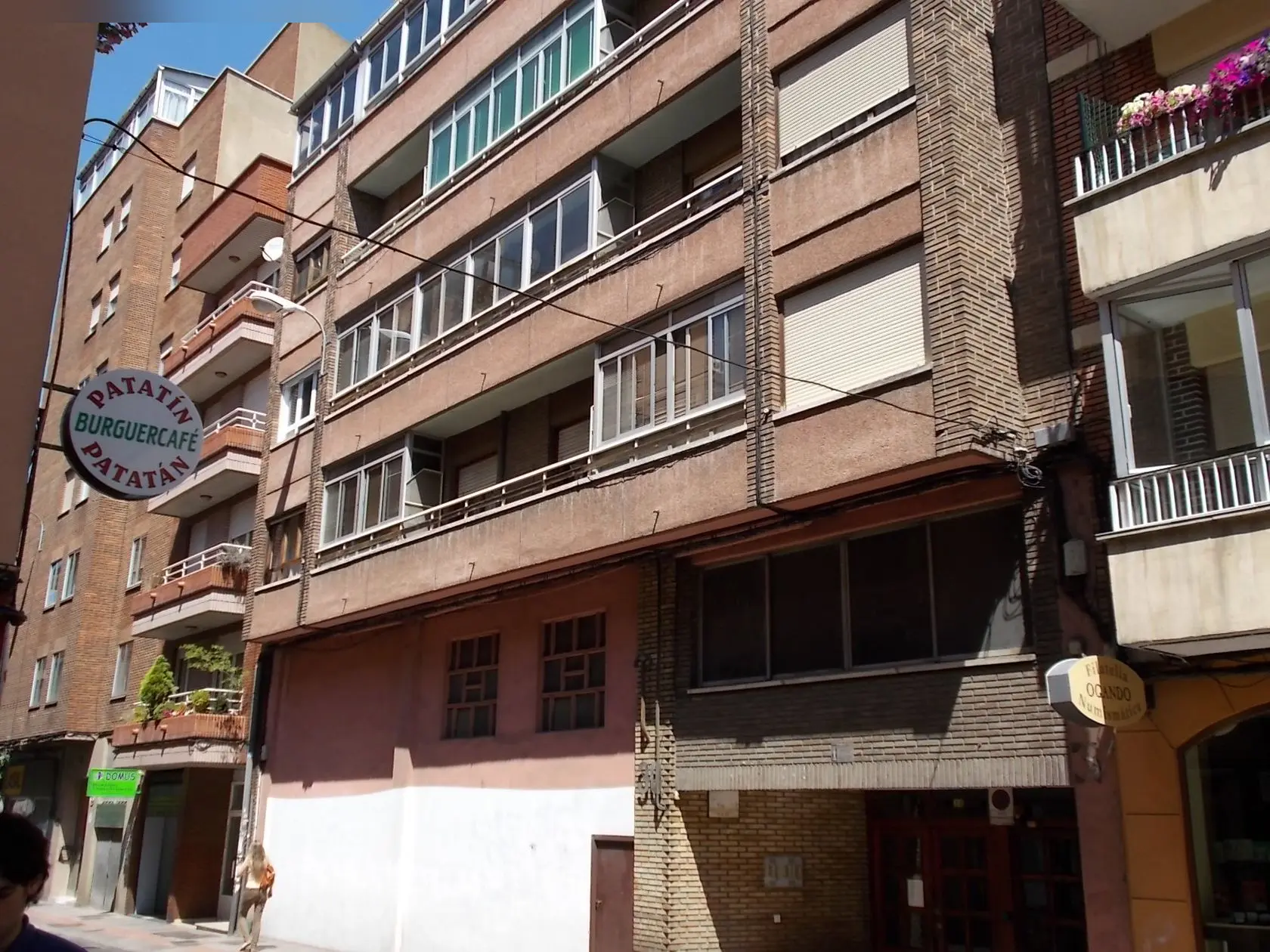 Local en León