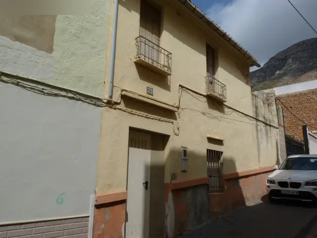 Vivienda en Tavernes de la Valldigna