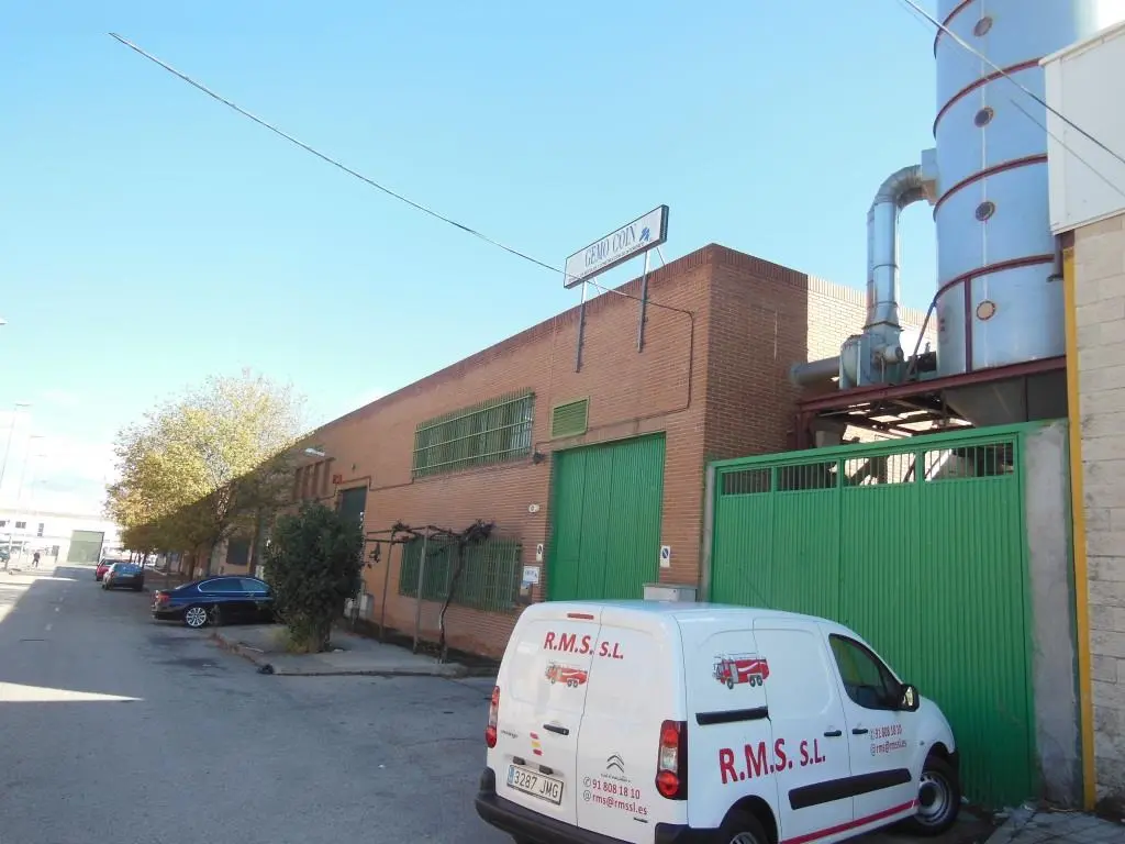 Nave en Valdemoro