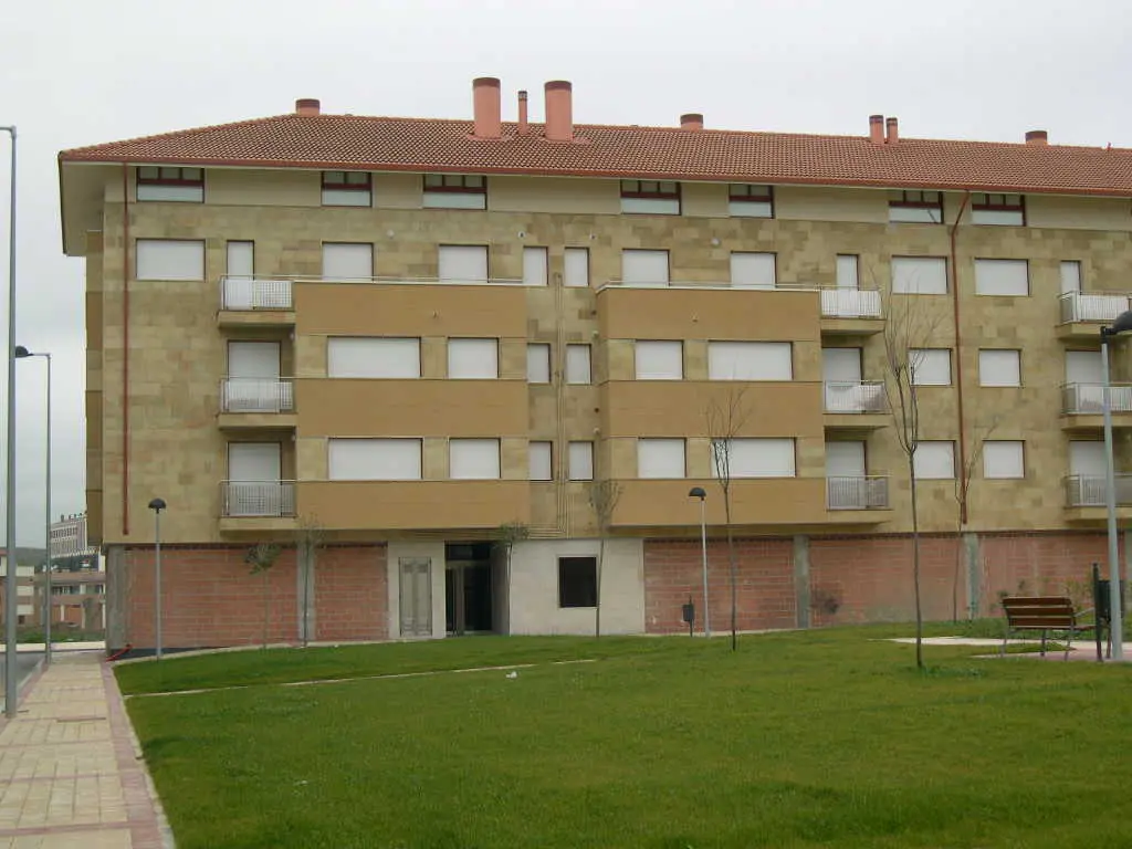 Local en Arroyo de la Encomienda
