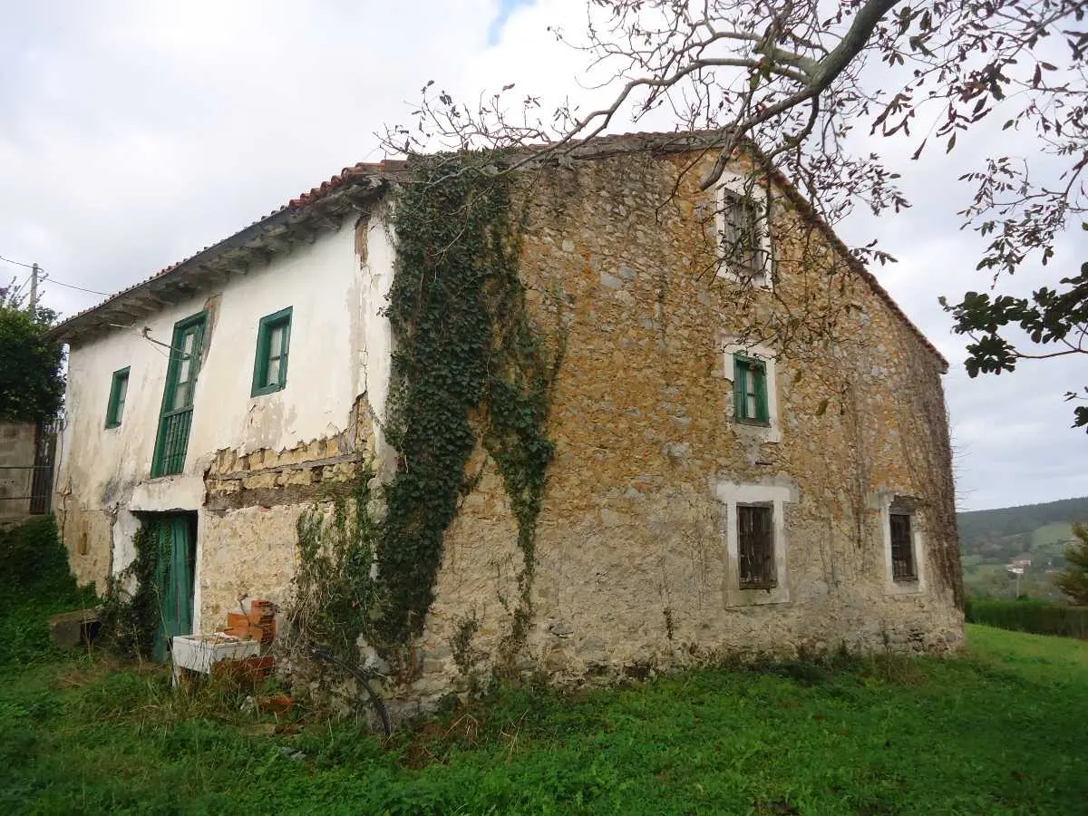 Vivienda en Ribamontán al Monte