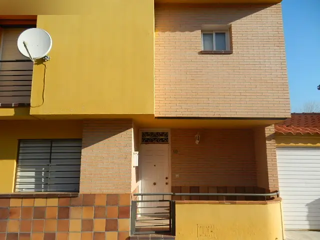 Vivienda en La Torre de Esteban Hambrán