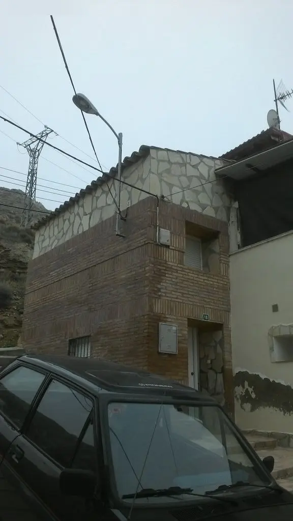Vivienda en Cadrete