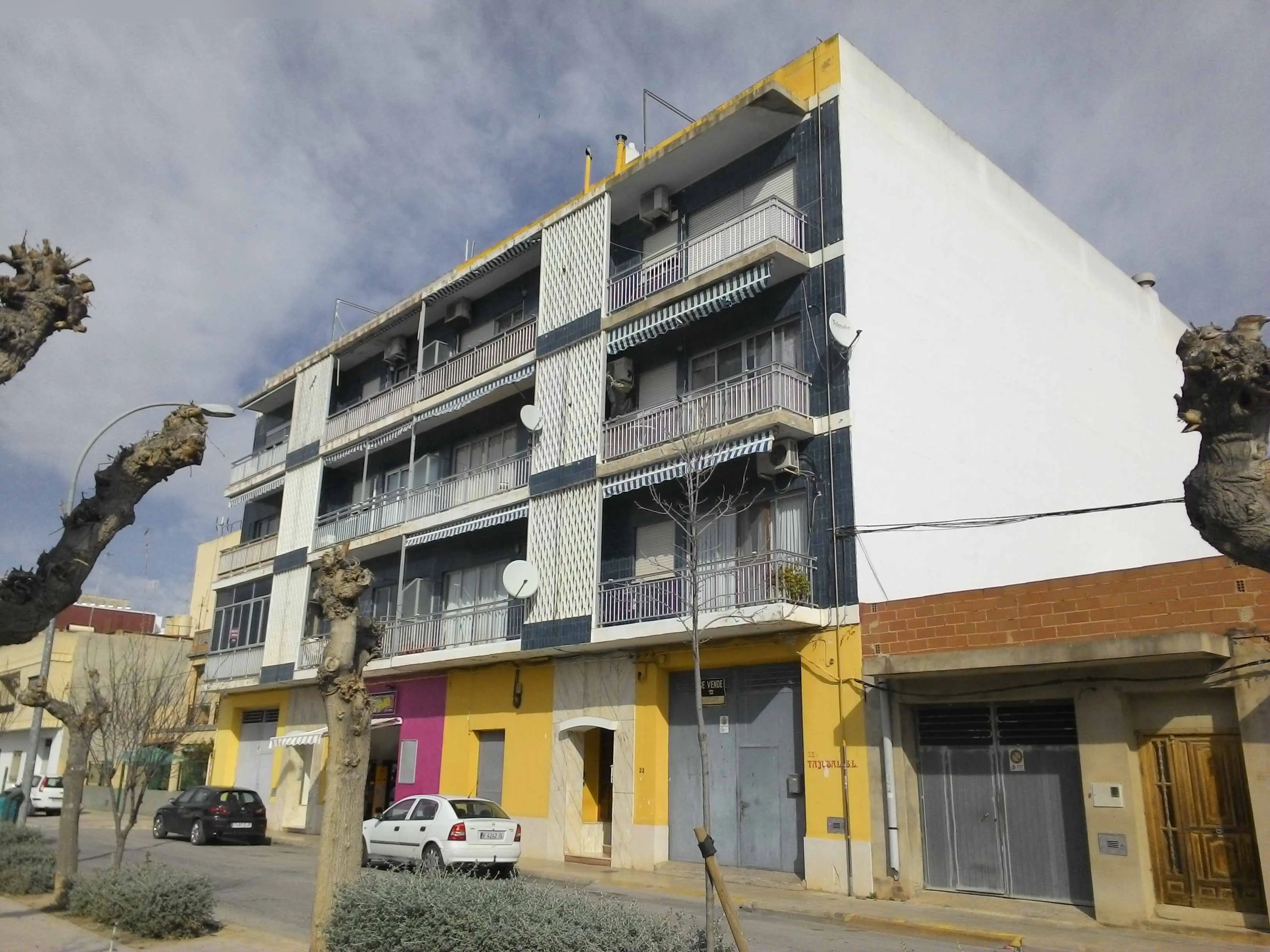 Local en Sollana