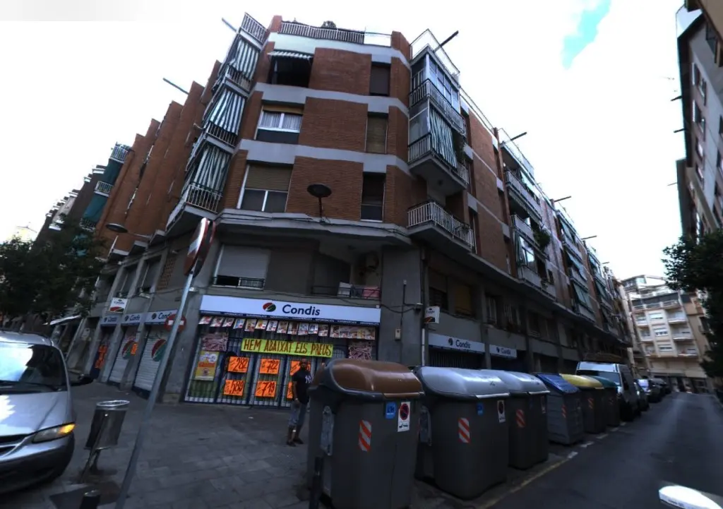 Local en L'Hospitalet de Llobregat