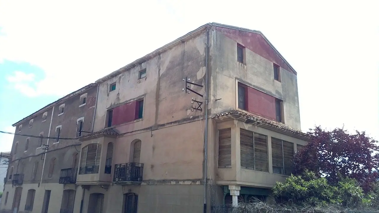 Nave en Baños de Río Tobía