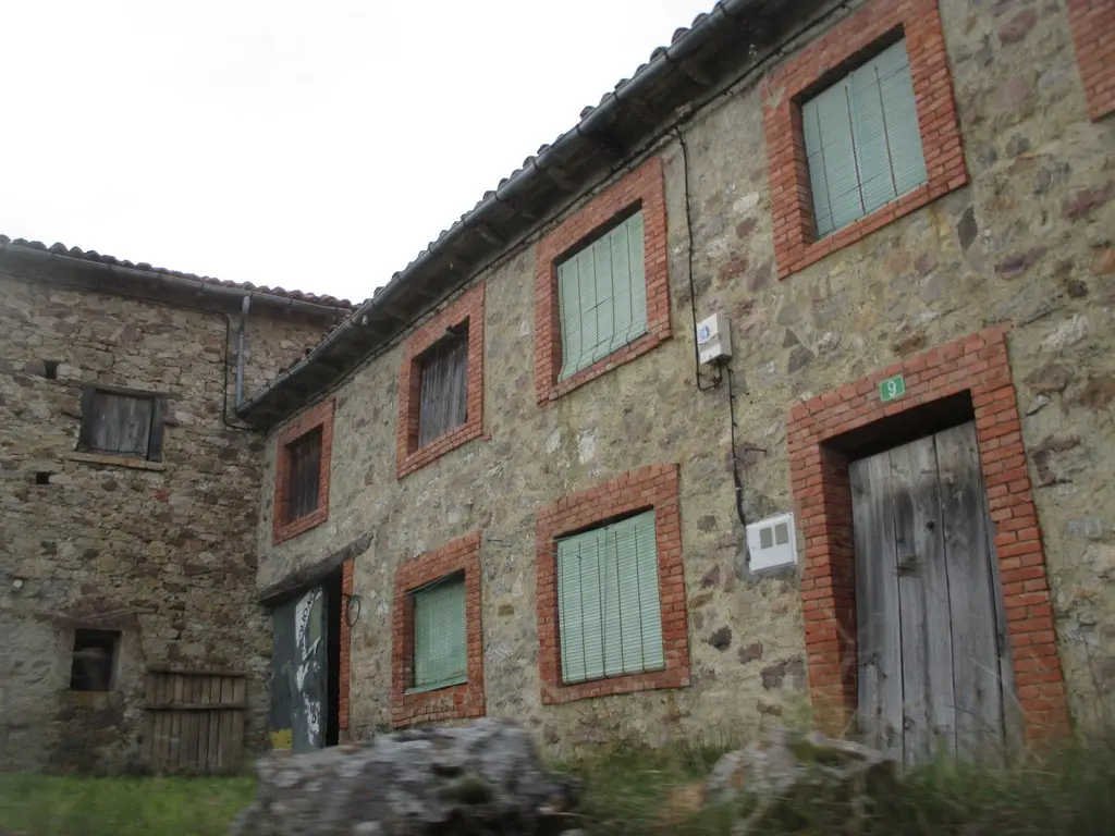 Vivienda en Boñar