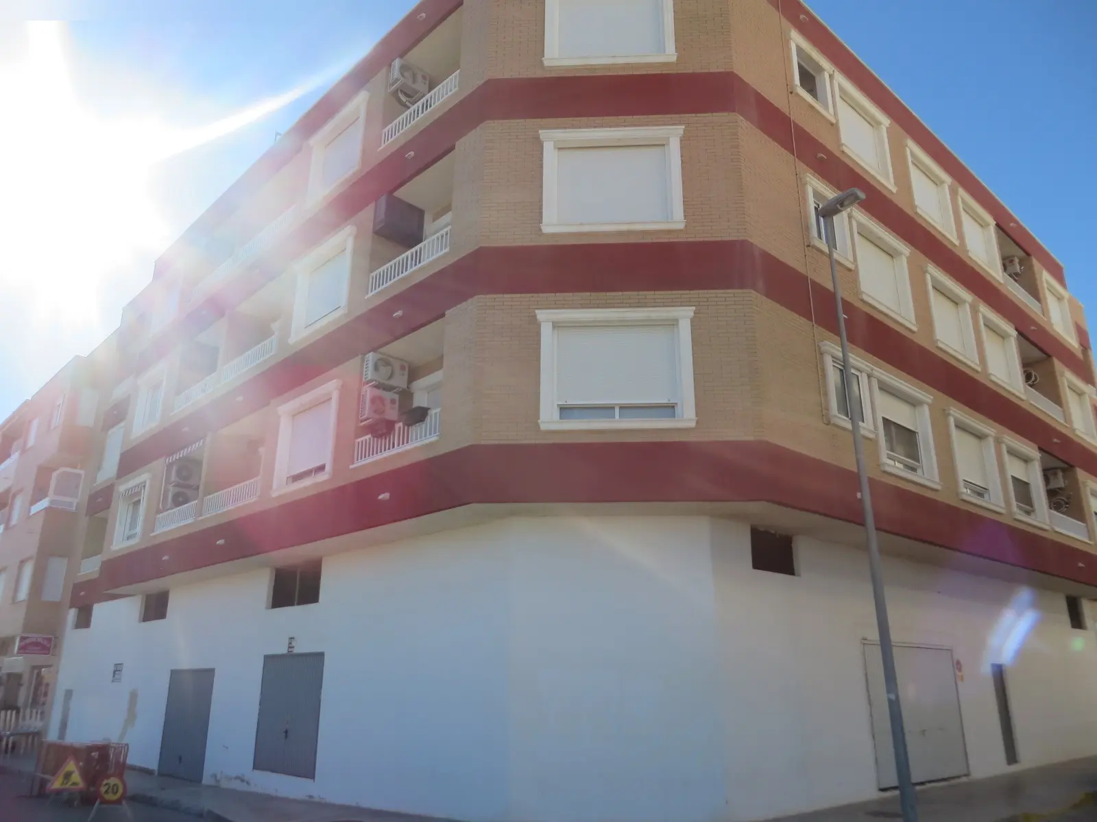 Vivienda en Los Montesinos
