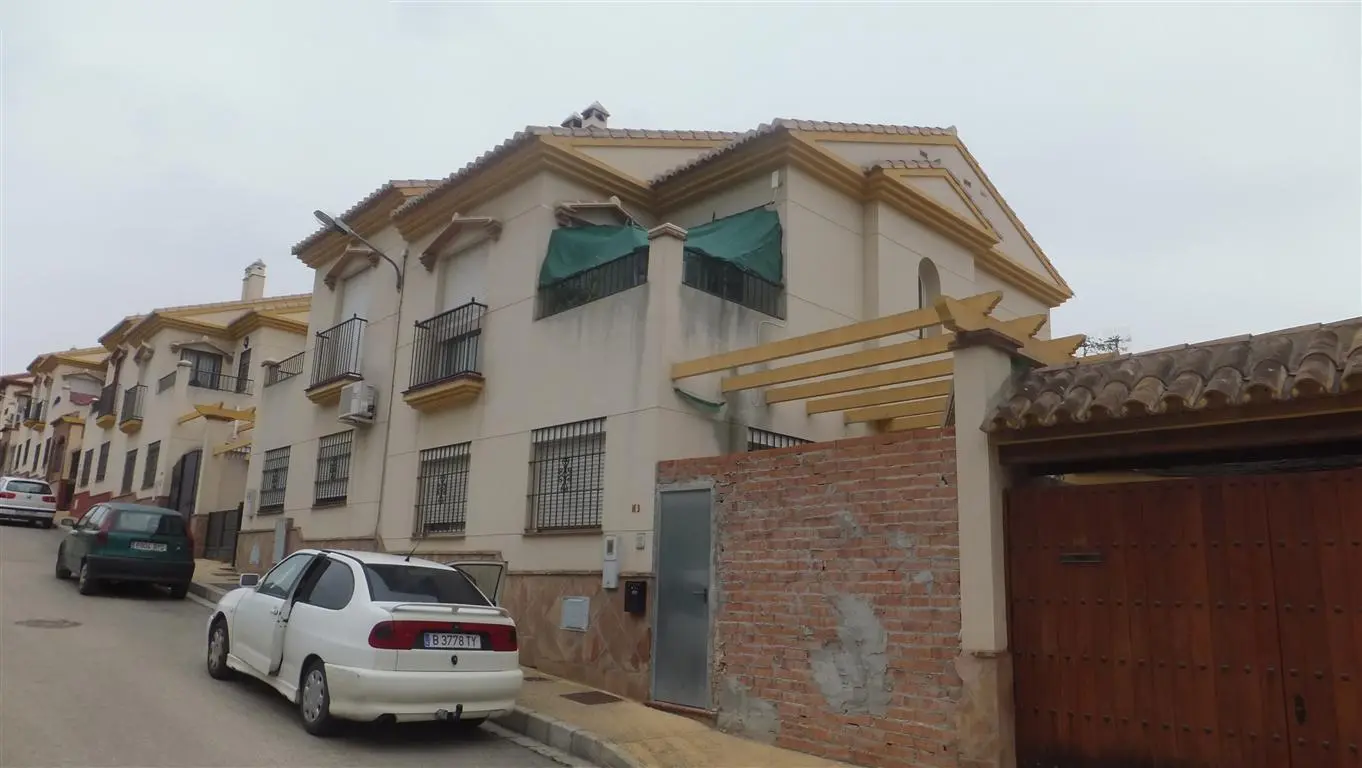 Vivienda en Pizarra