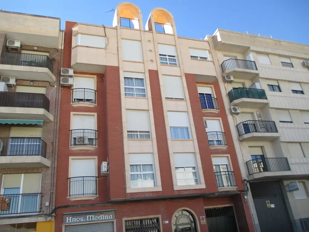 Local en Cieza