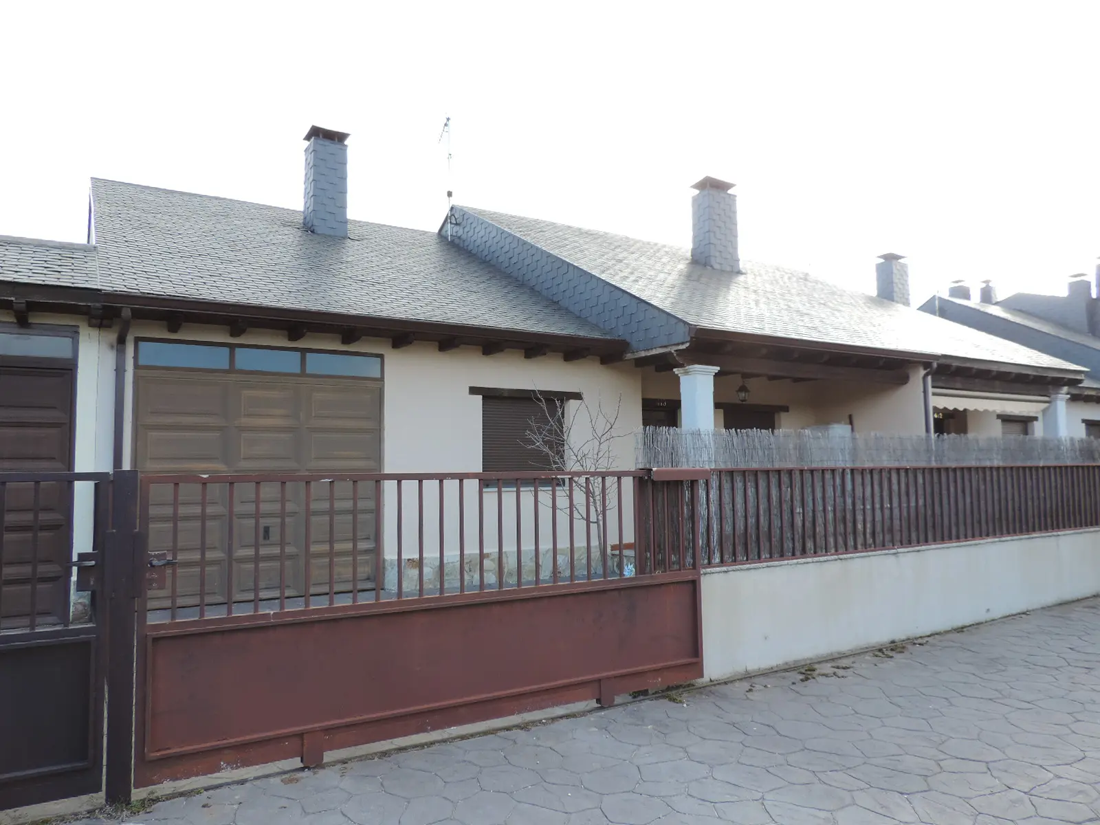Vivienda en Galindo y Perahuy