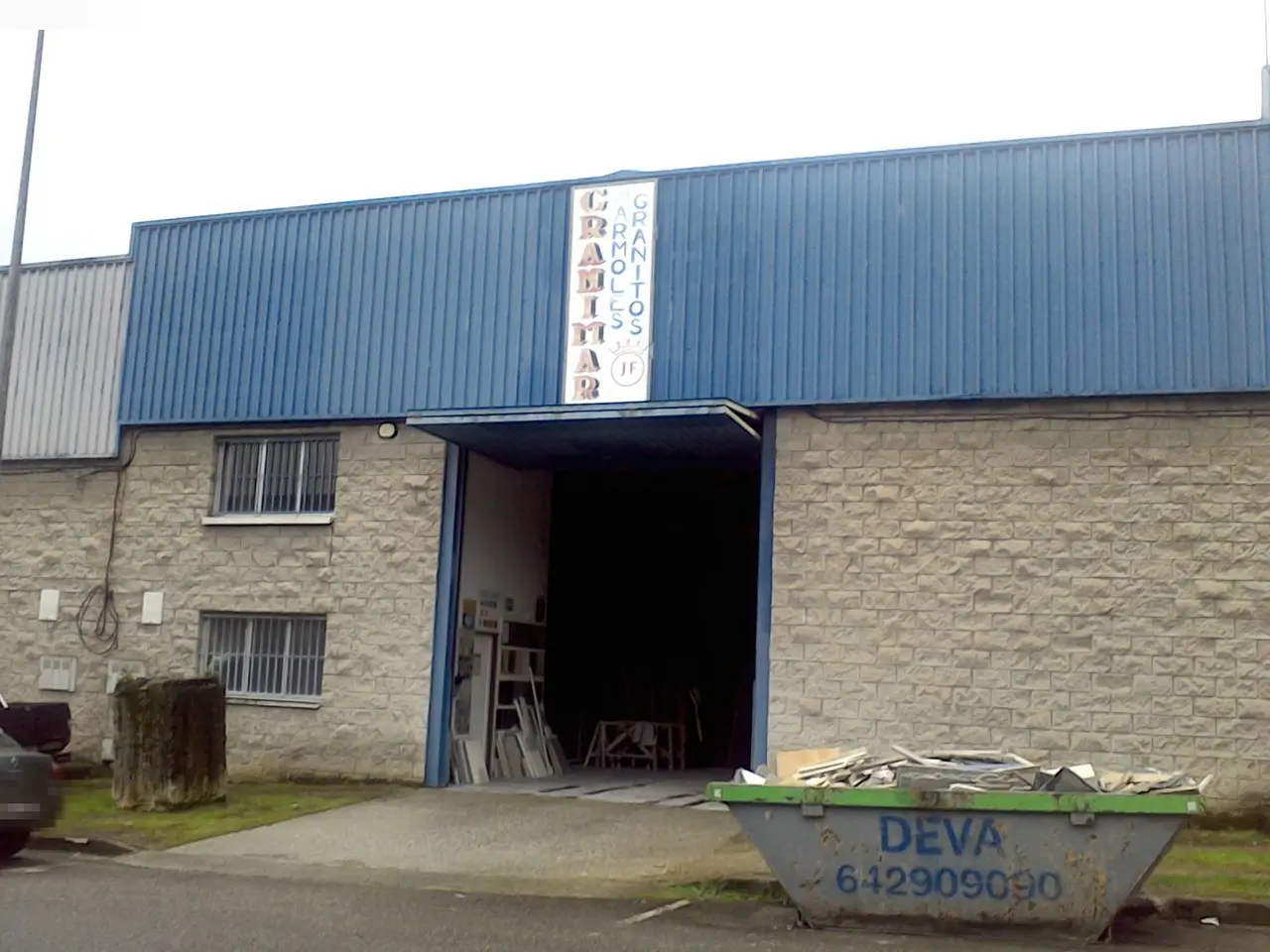Nave en Carreño