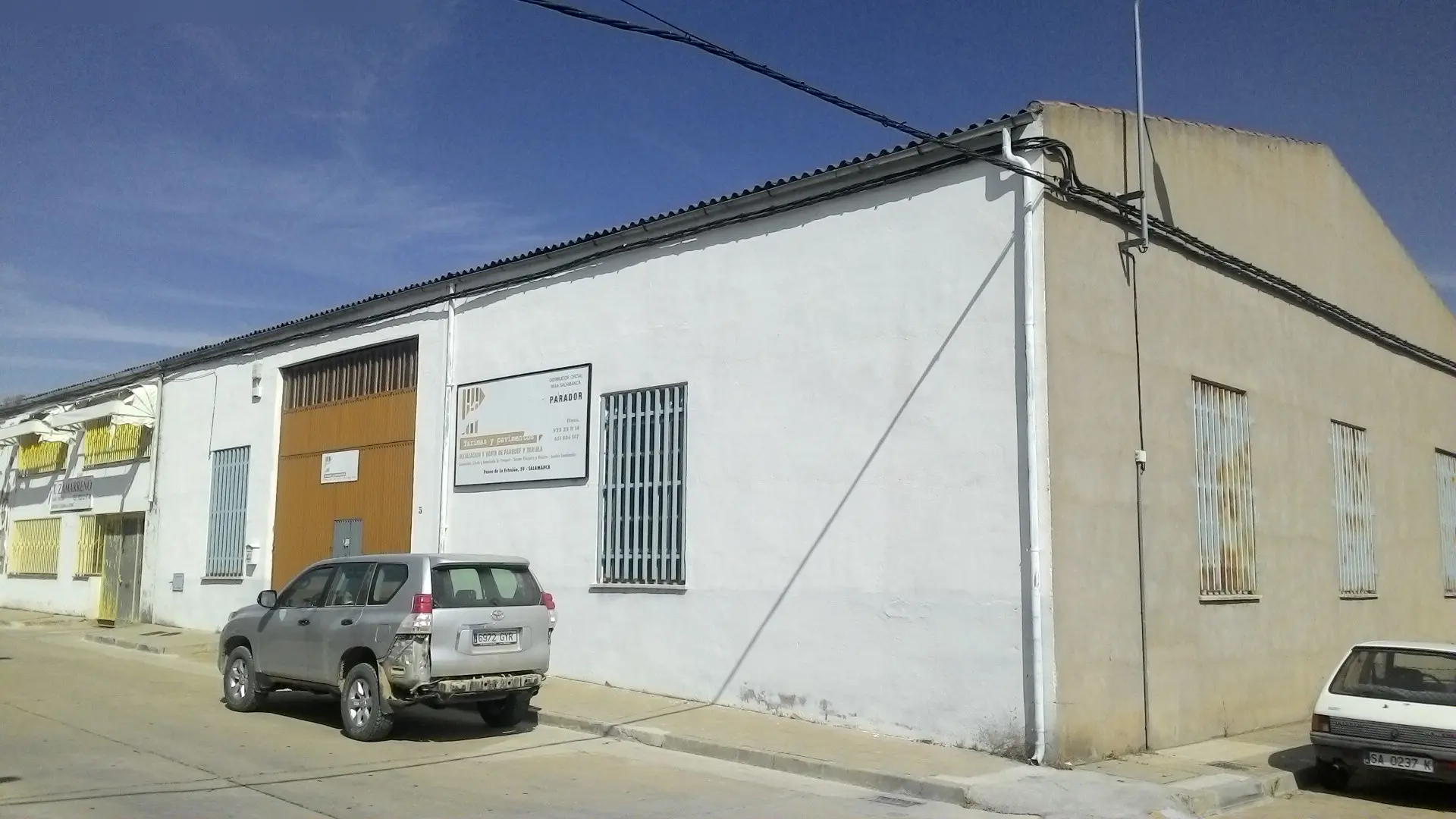 Nave en Villares de la Reina
