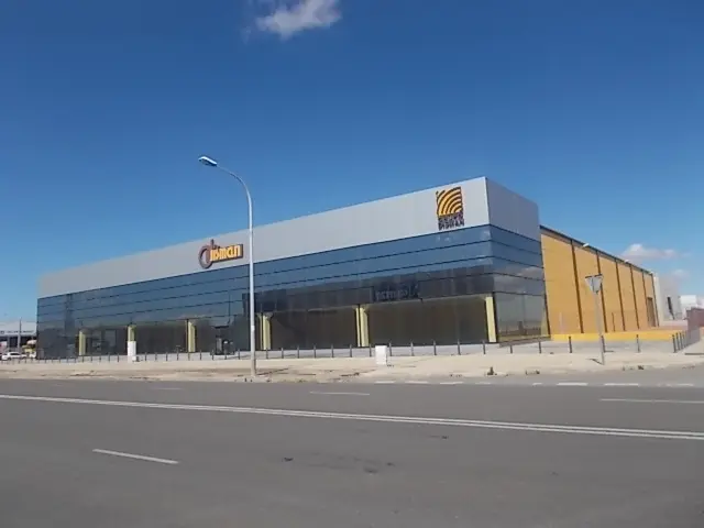Nave en Manzanares