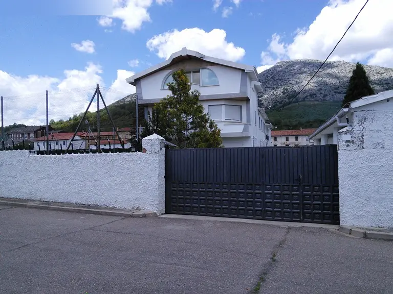 Vivienda en Santibáñez de la Peña