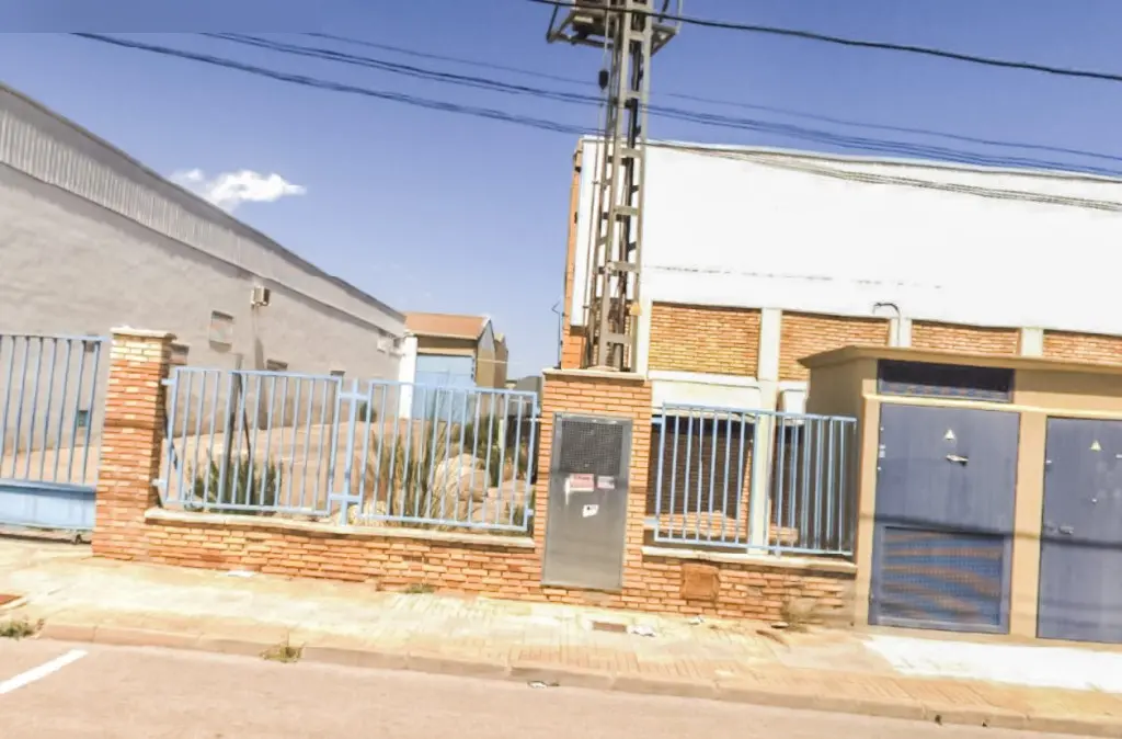 Nave en Paterna