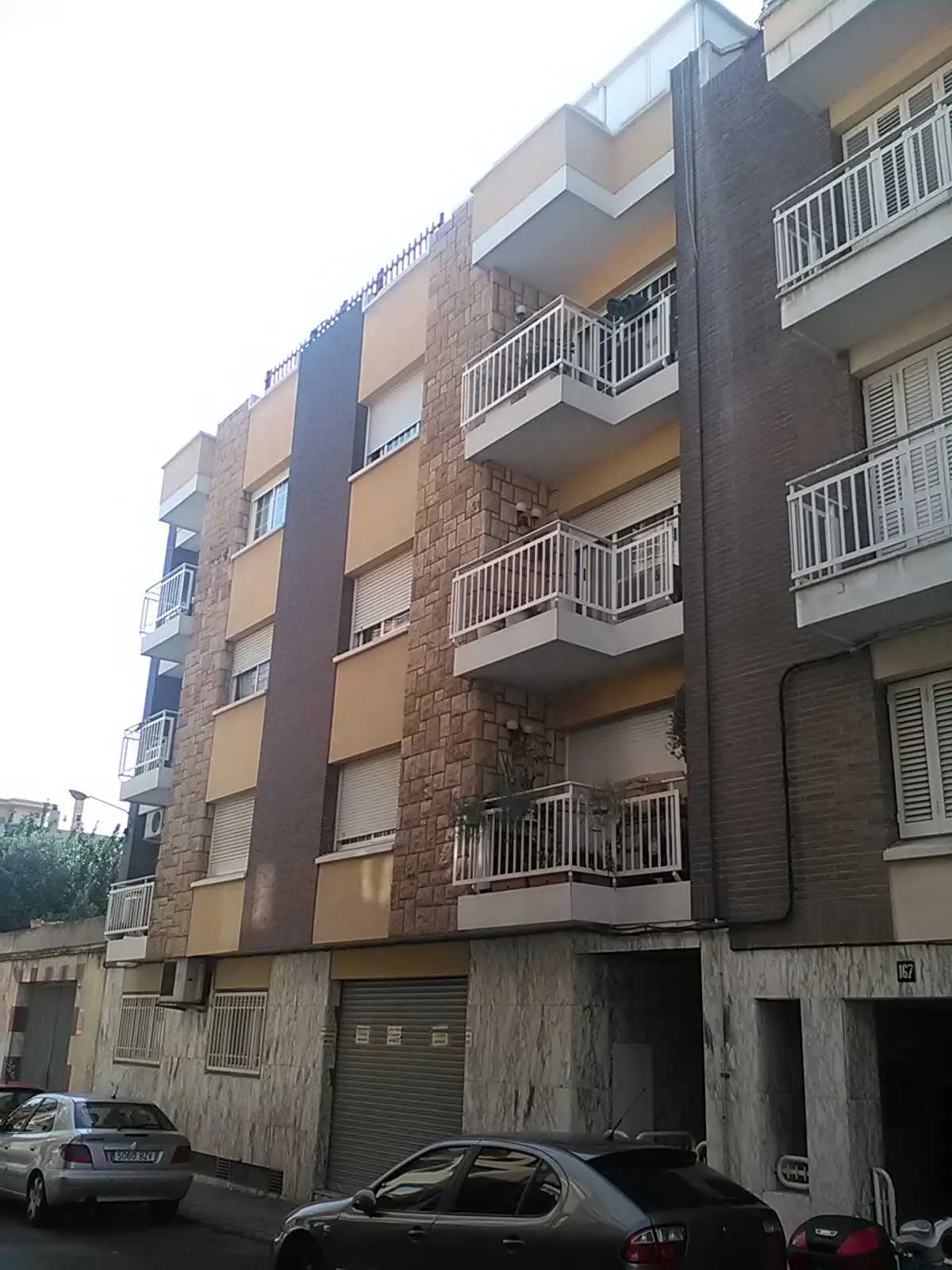 Local en Sant Boi de Llobregat