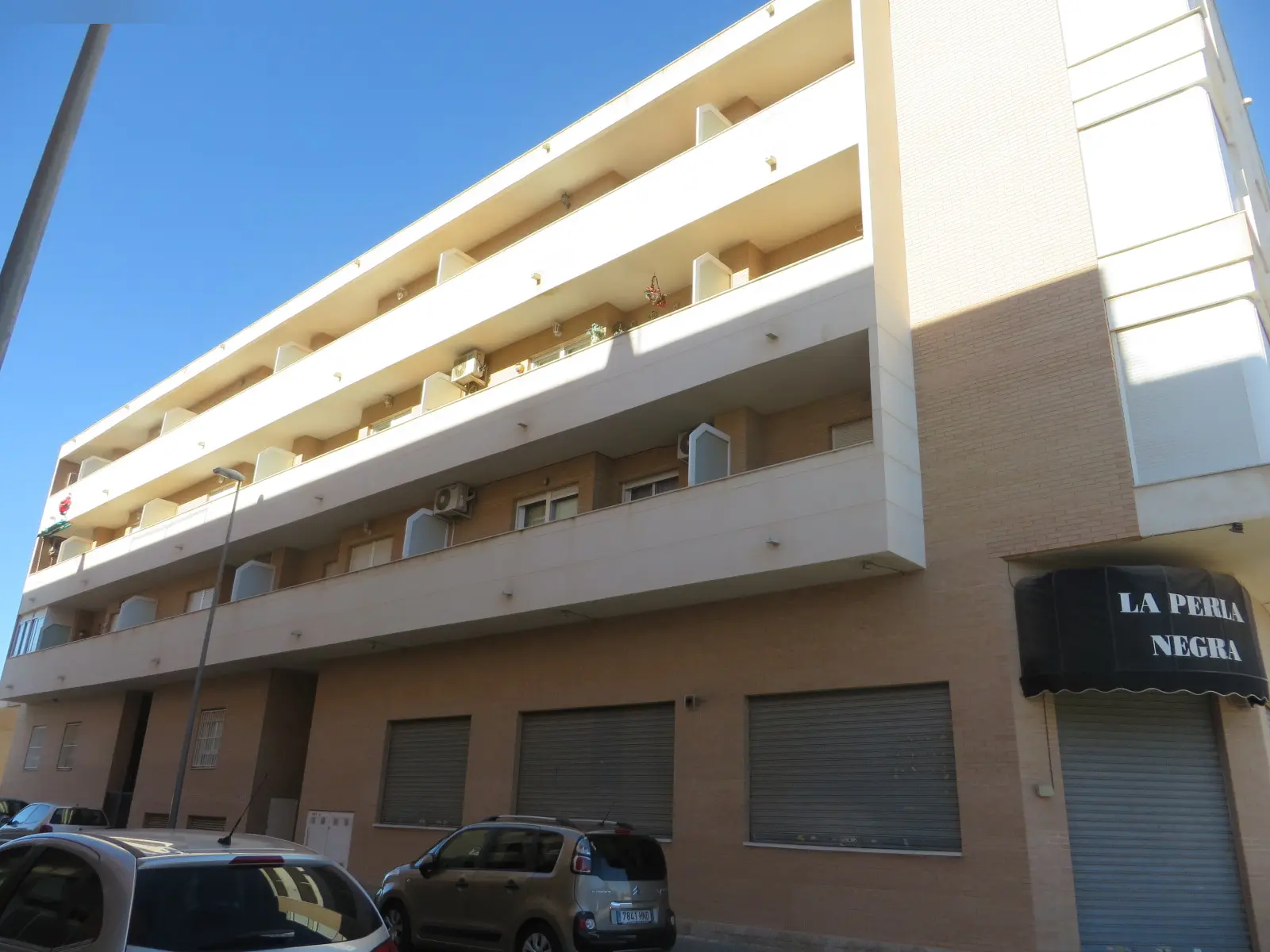 Vivienda en Los Montesinos