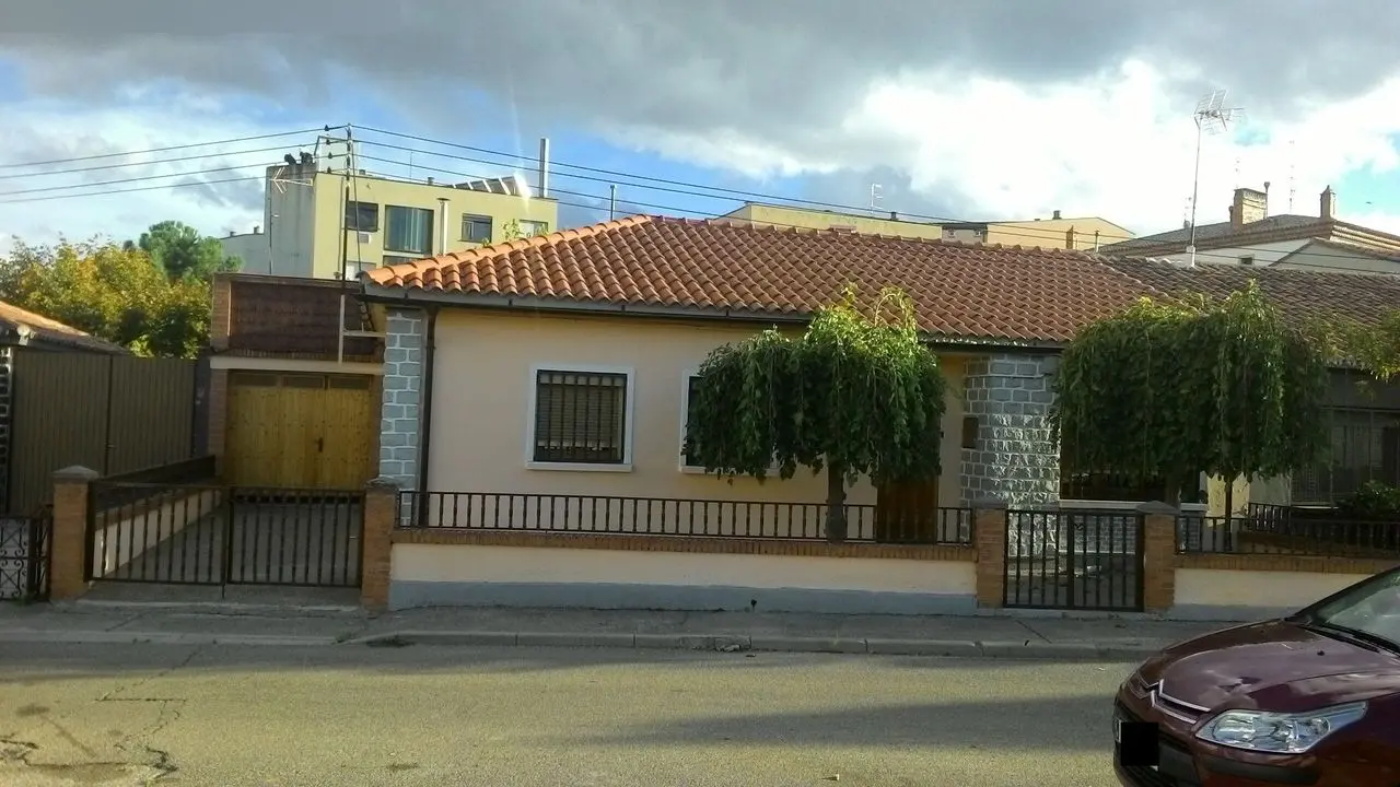 Vivienda en La Almunia de Doña Godina