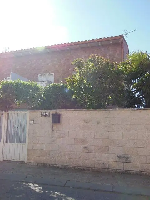 Vivienda en Villanueva de la Torre