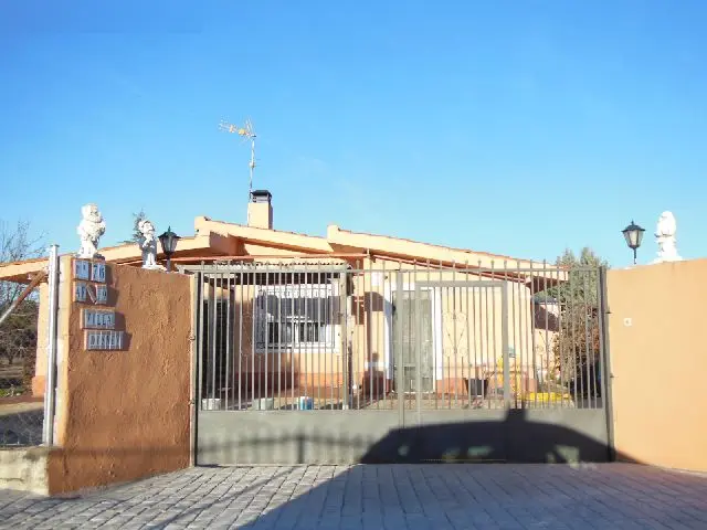 Vivienda en Hontoba