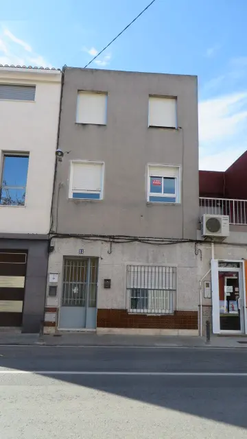 Vivienda en Riola