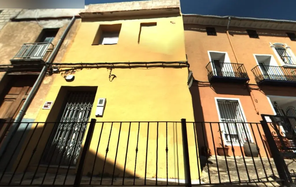 Vivienda en Ador