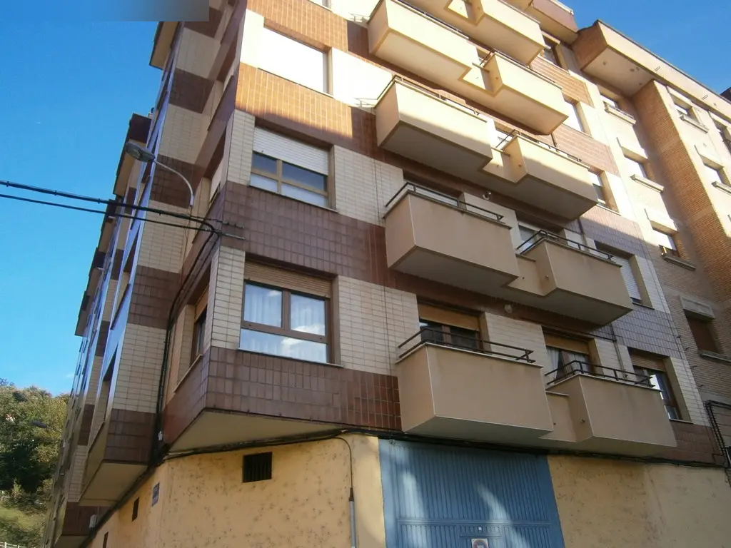 Vivienda en San Martín del Rey Aurelio