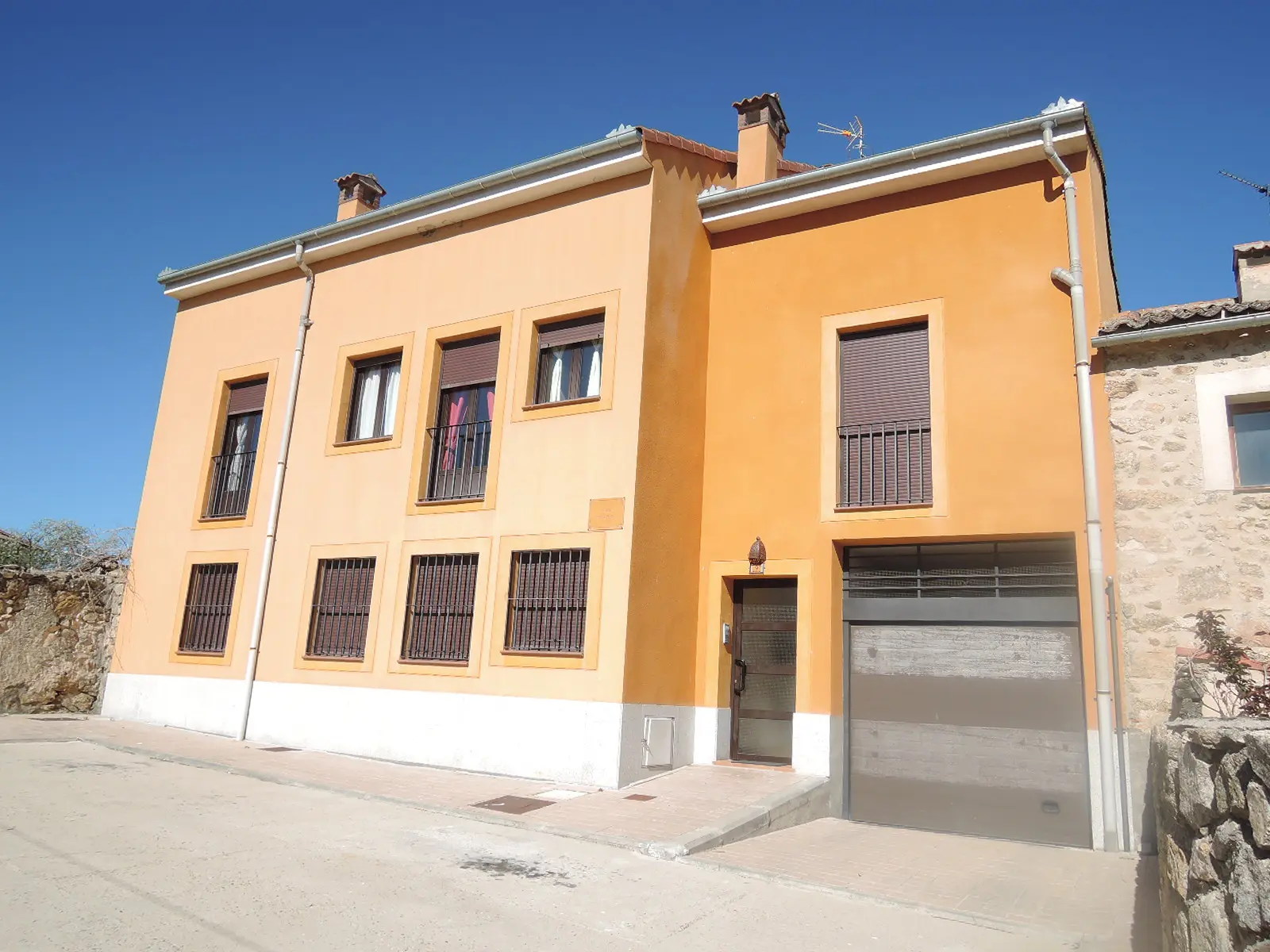 Garaje en Torrecaballeros