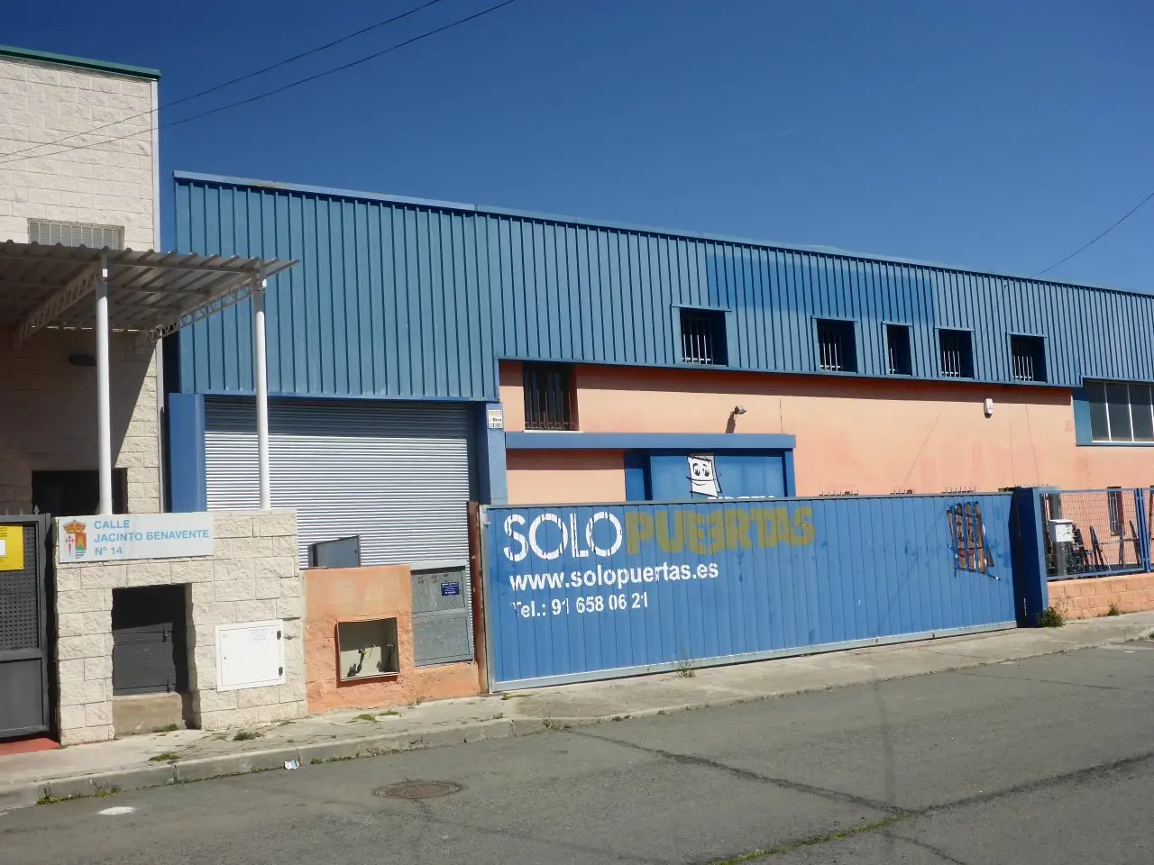 Nave en Paracuellos de Jarama