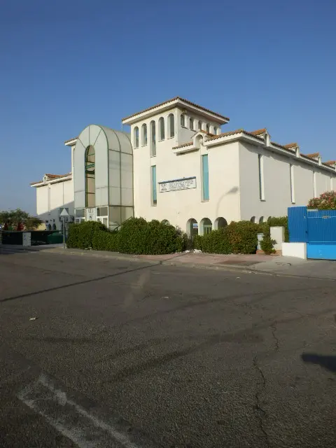 Local en Torres de la Alameda