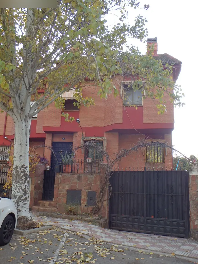 Vivienda en Velilla de San Antonio