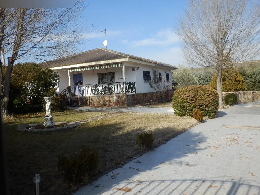 Vivienda en Illana