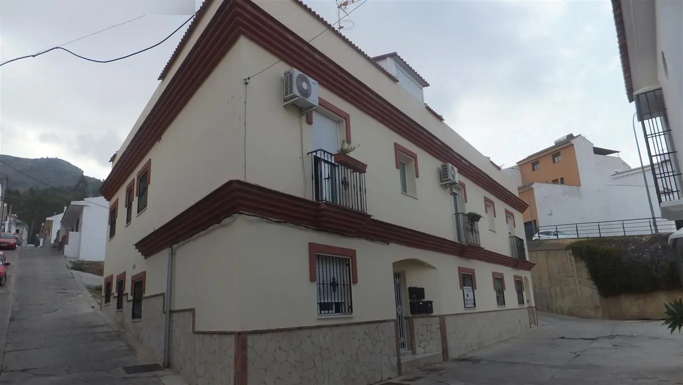 Vivienda en Pizarra