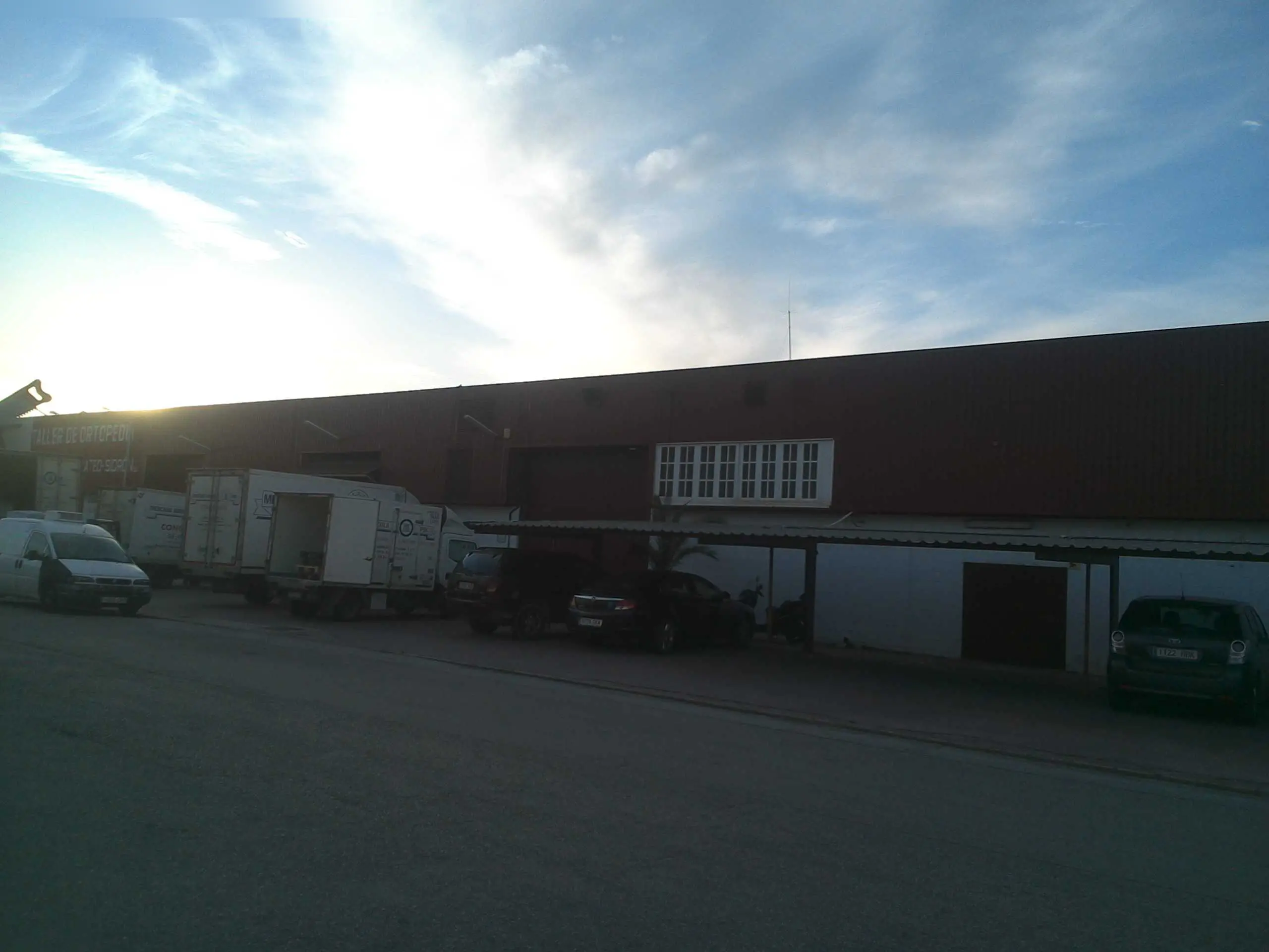 Nave en Puerto Real