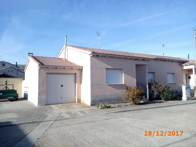 Vivienda en Villeguillo