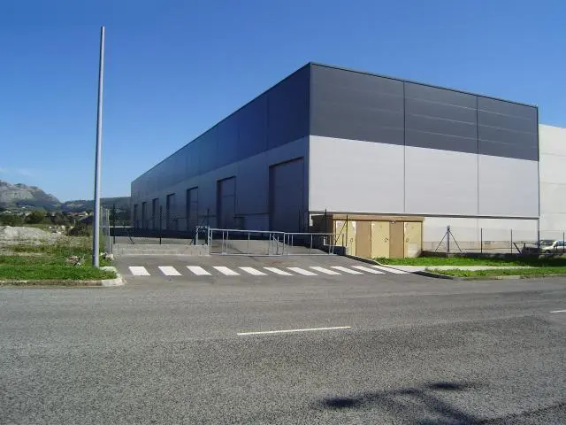 Nave en Los Corrales de Buelna