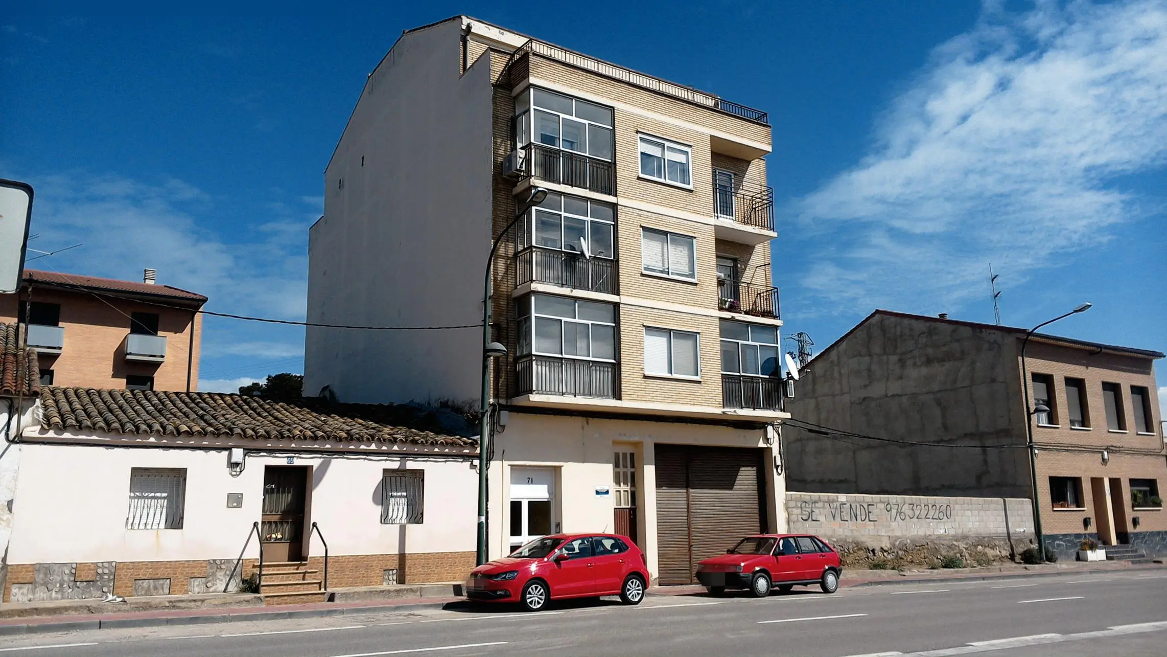 Vivienda en La Puebla de Alfindén