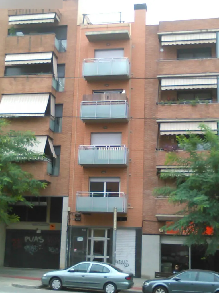 Local en Cornellà de Llobregat