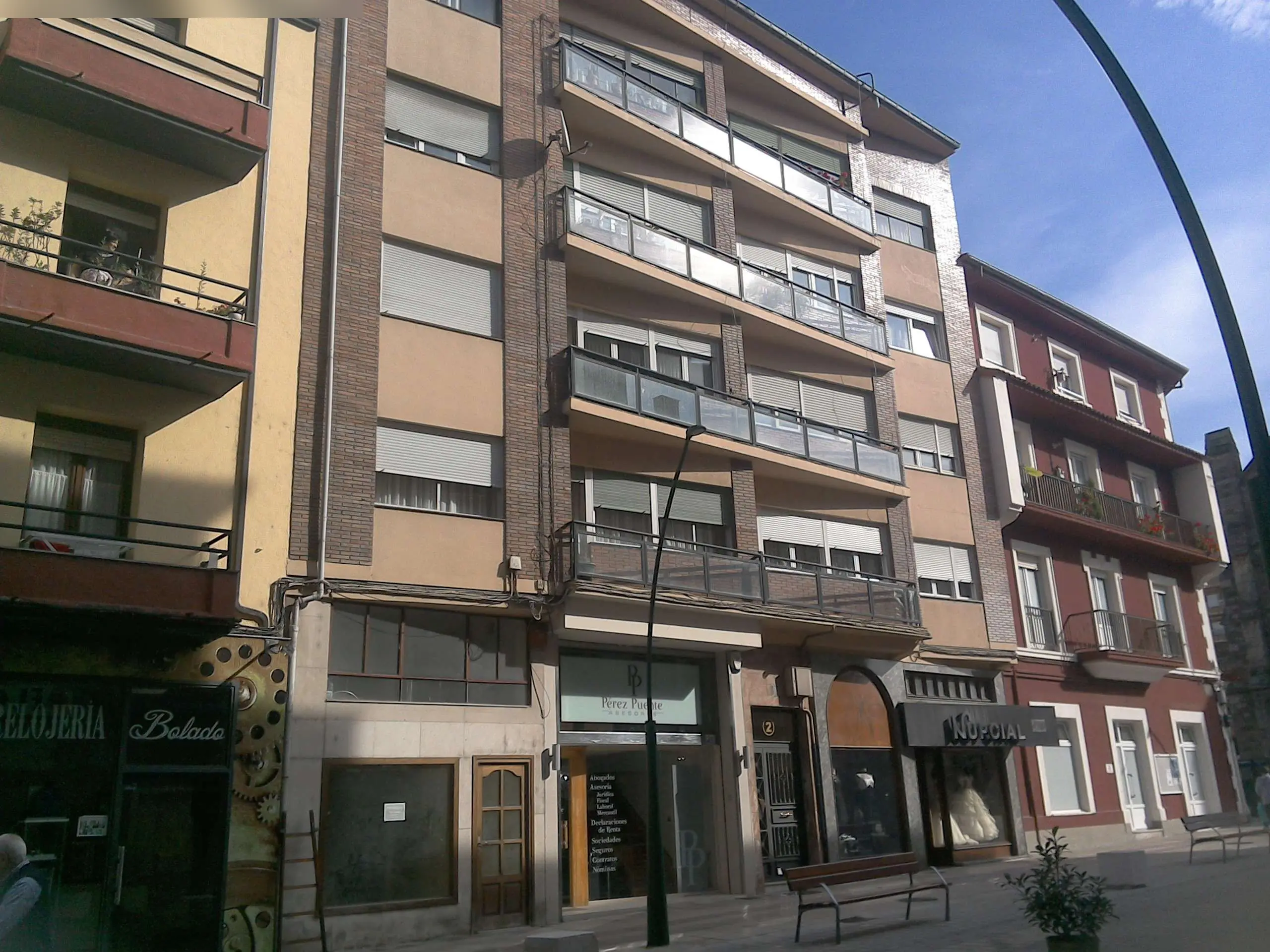 Local en Torrelavega