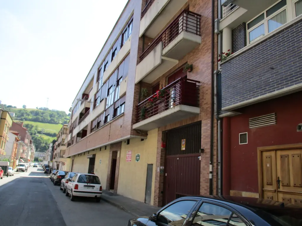Garaje en Laviana