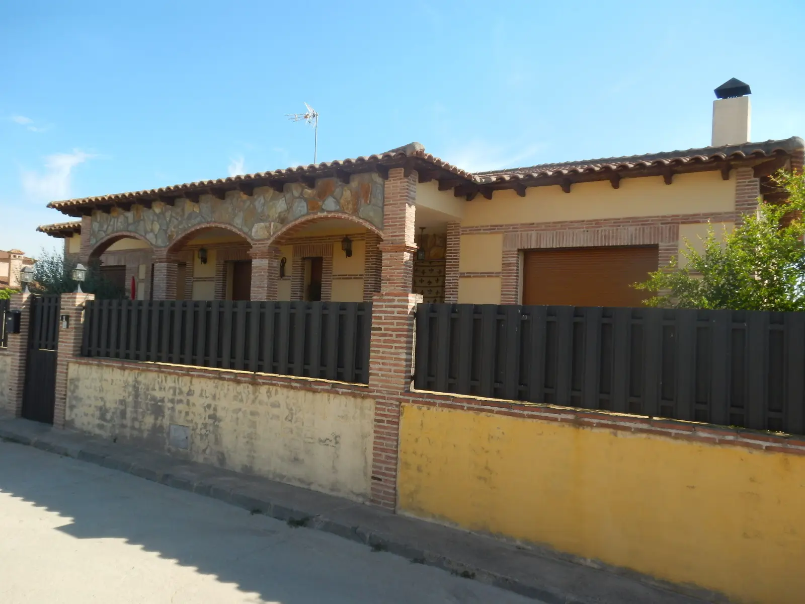 Vivienda en Cardiel de los Montes
