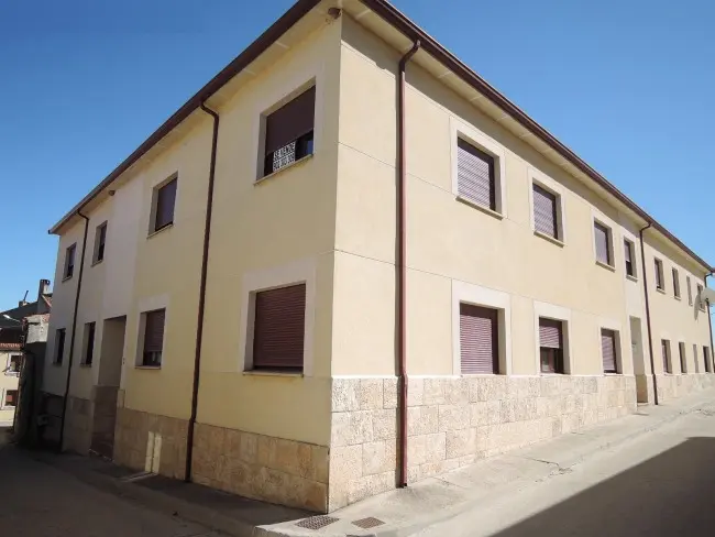 Vivienda en Carbonero el Mayor