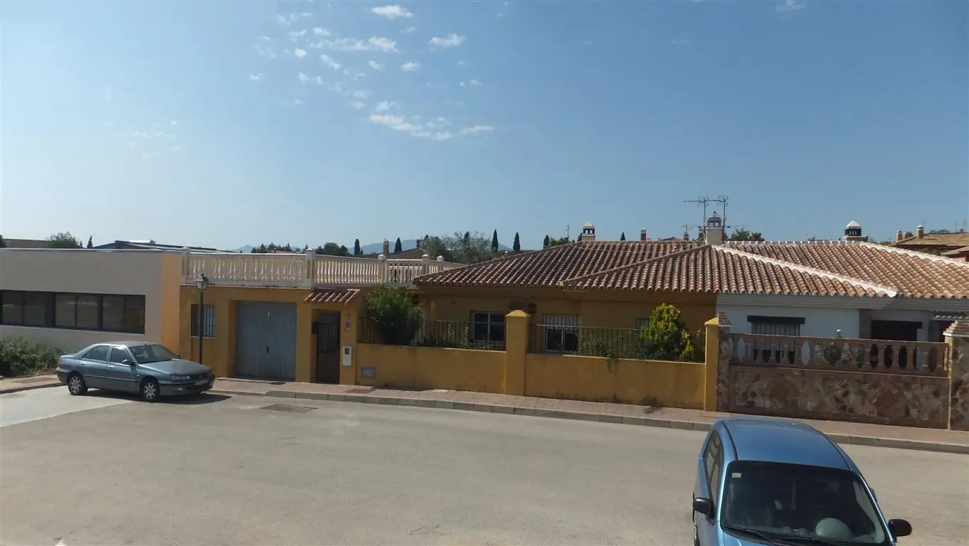 Vivienda en Pizarra