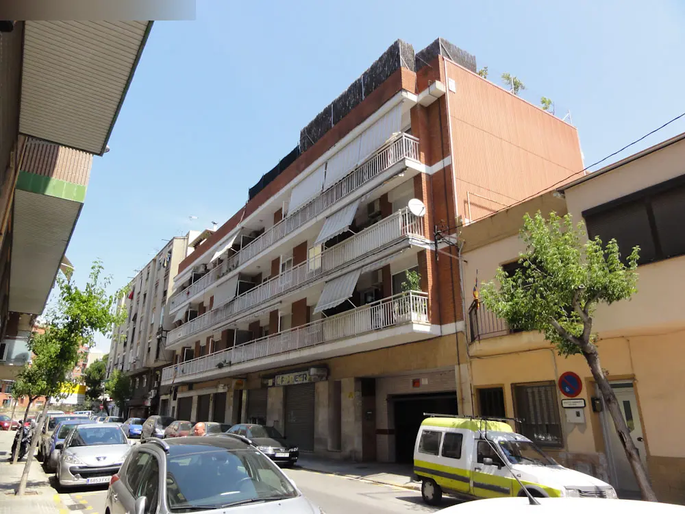 Local en Montcada i Reixac