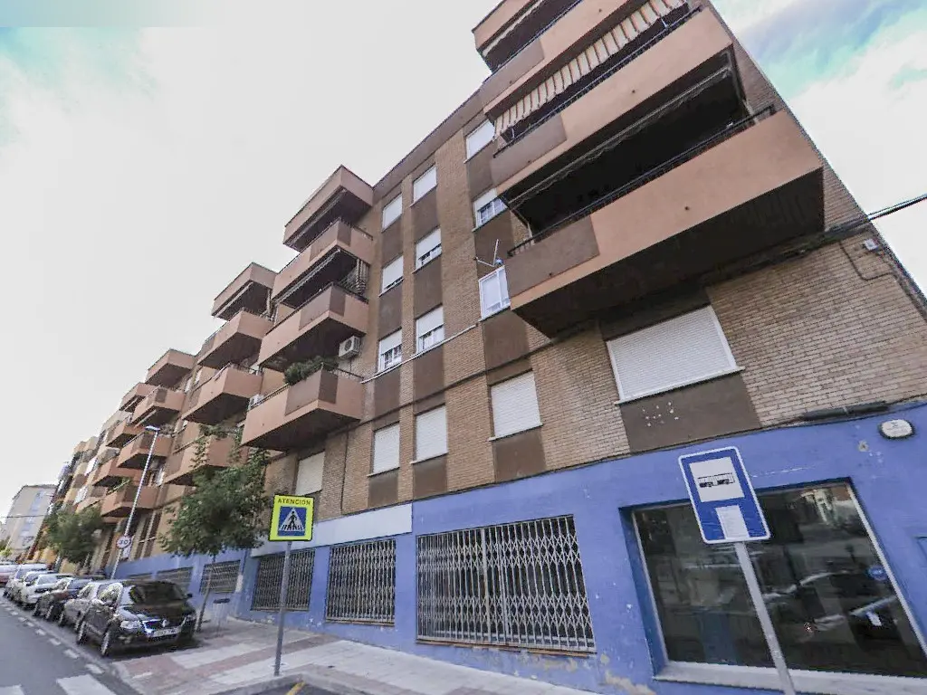 Local en Plasencia